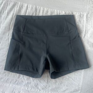 TnACTION TnaSLICK Tennis Mid-Rise 3” shorts